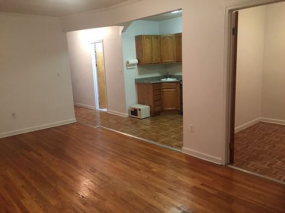 5th image of 3212 47th St #2