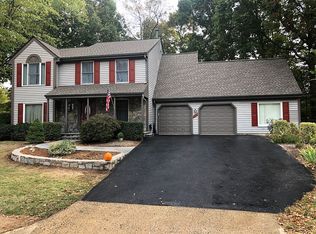 6728 Stonecutter Dr, Burke, VA 22015