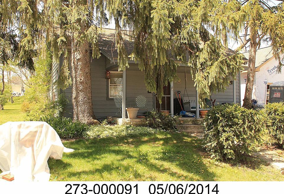 1st image of 129 S Riverview St