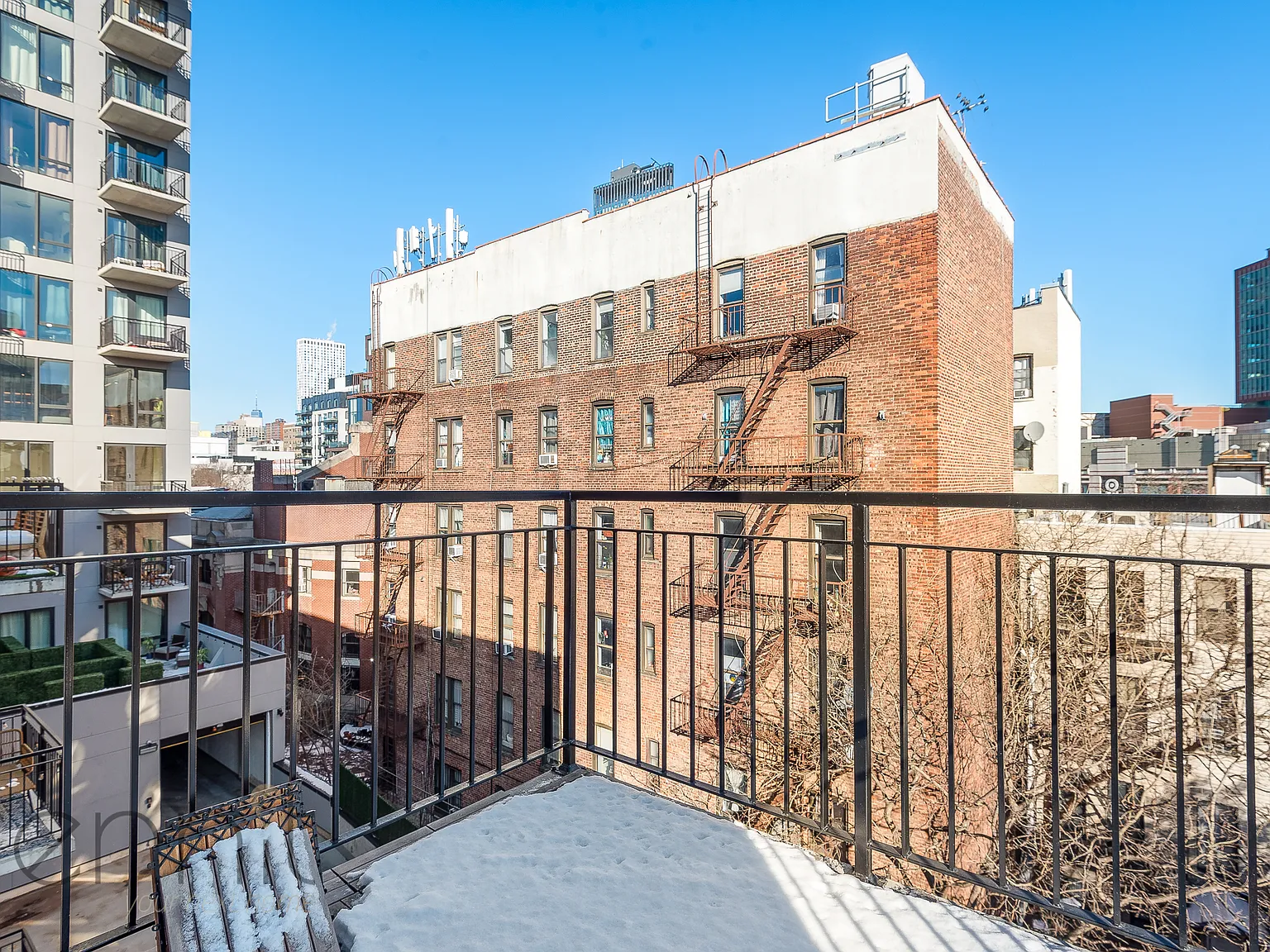 375 Dean Street — Photo 3