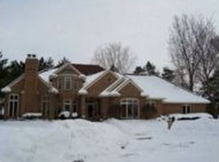 1275 Hillwood Cir, East Lansing, MI 48823