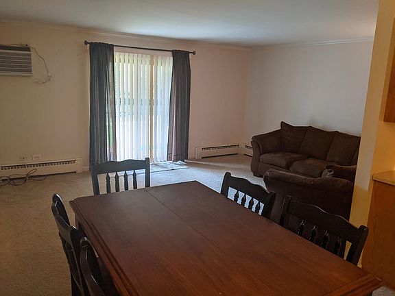 5th image of 2411 N Kennicott Dr APT 1B