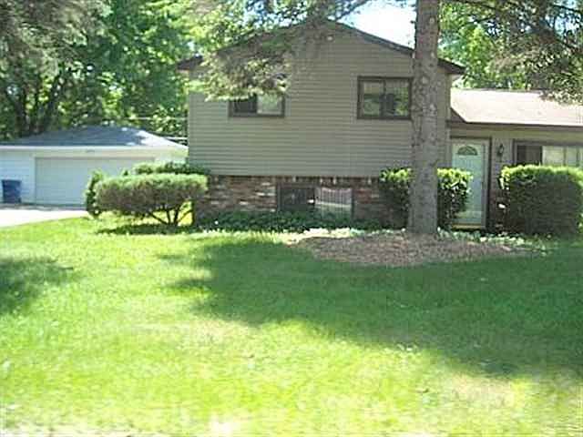 1st image of 9017 Gladys St