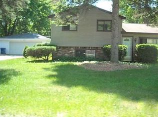 9017 Gladys St, White Lake, MI