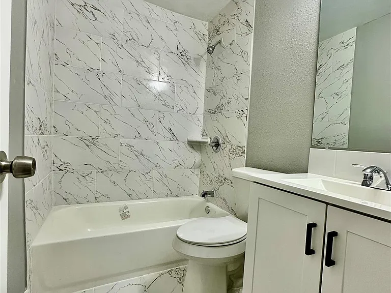 10210 Ashville Dr — Photo 8