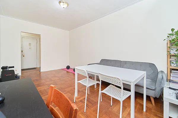 Rented by Living New York | media 17