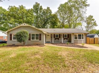 4101 Larkspur Ln, Charlotte, NC 28205