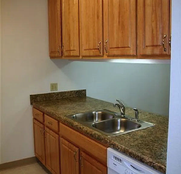 1708A-1708B-1708 Meridian St #1708 — Photo 8