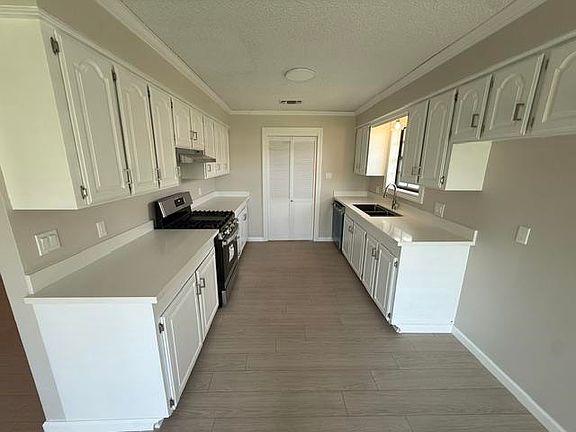 5th image of 108 Maria Cir