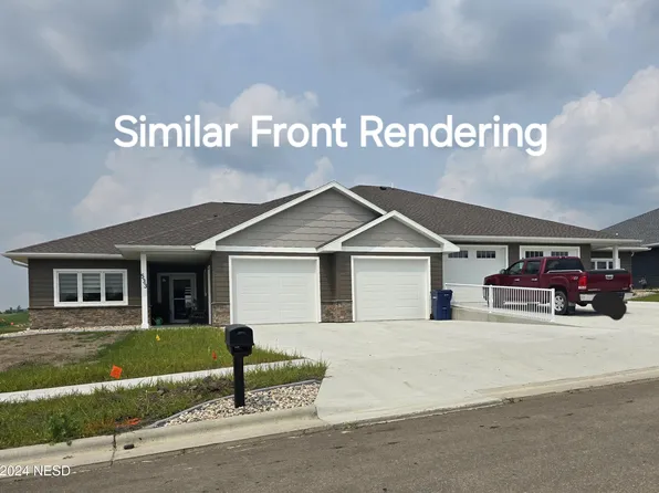 541 Kaylee Ct, Watertown, SD 57201