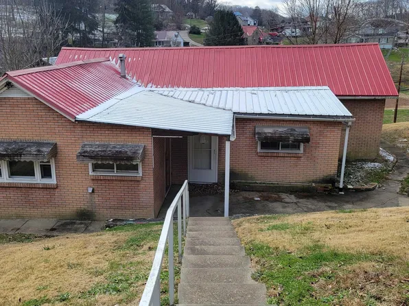 3012 Main St, Farmington, WV 26571