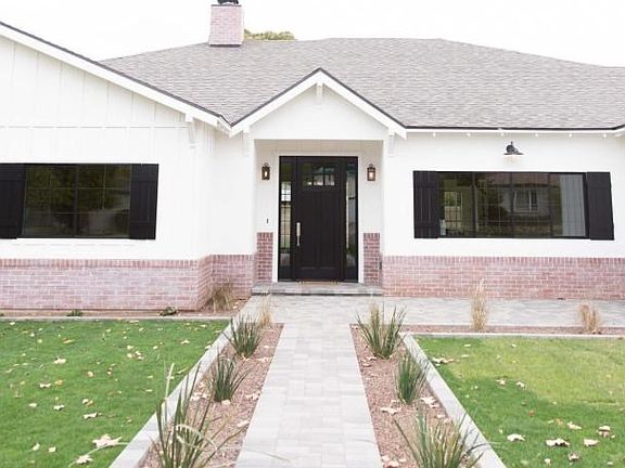 409 E. Lamar  ;  Round Lens PhotographyJ