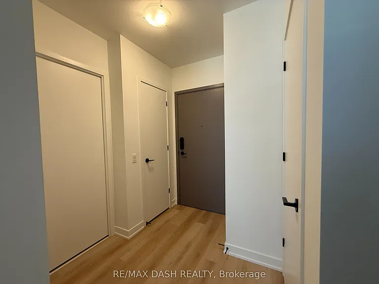 628 Church St #4402 — Photo 10