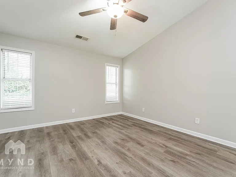 2351 Bankston Cir — Photo 11