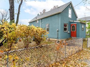 48 Curtis St, Winnipeg, MB R3B0G2