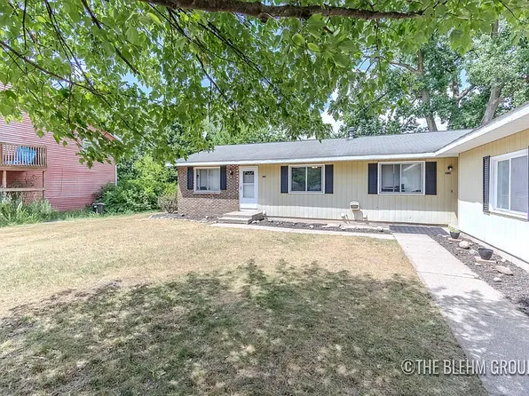 2133 Shangrai La Dr SE #2133, Grand Rapids, MI 49508