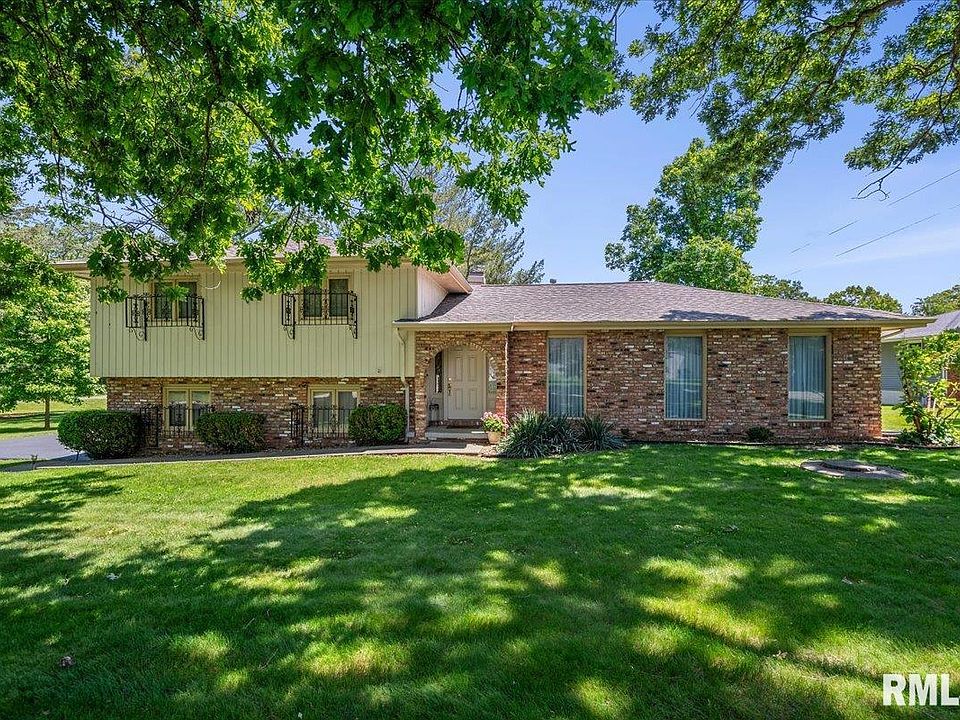 1st image of 2 Linda Ln