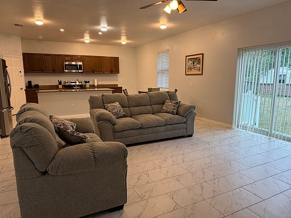 3rd image of 3601 1/2 E Fern St