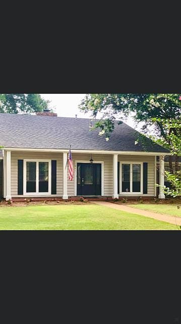 1st image of 1847 Lake Manor Dr