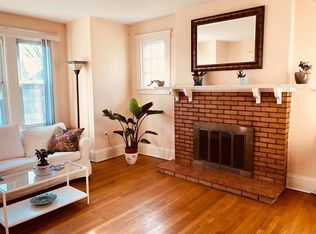 99 Beverly Rd FLOOR 2, West Hartford, CT 06119