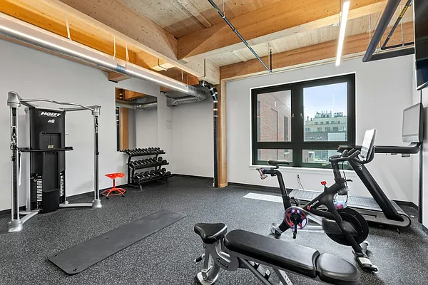 Rented by Greystar | media 12