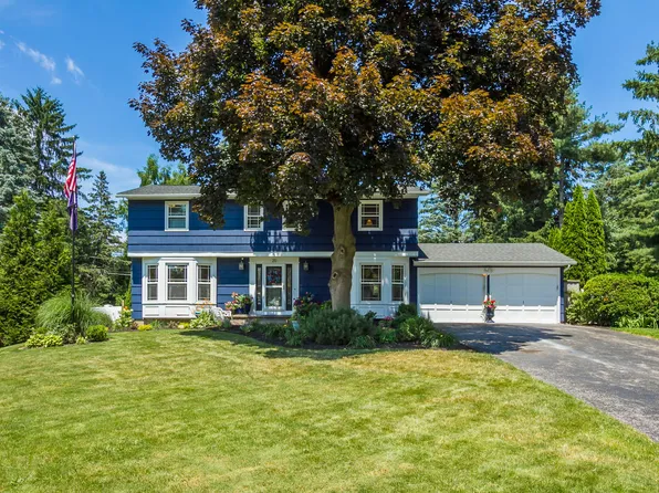 20 Rensselaer Dr, Pittsford, NY 14534