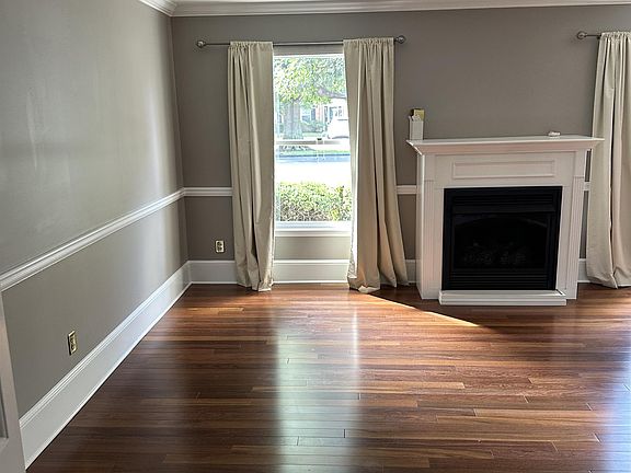 5th image of 2734 Oakland Ave #A-4