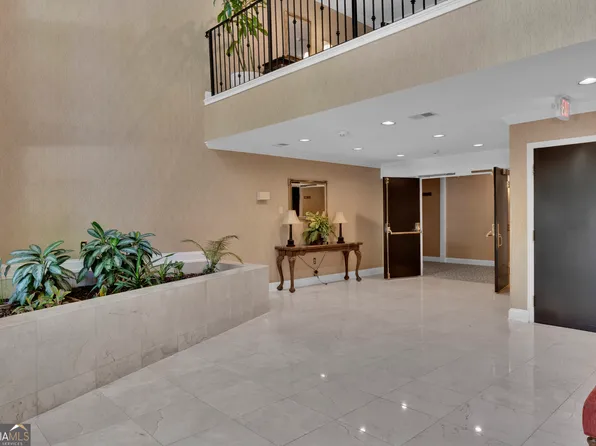 26204 Plantation Dr NE #204, Atlanta, GA 30324