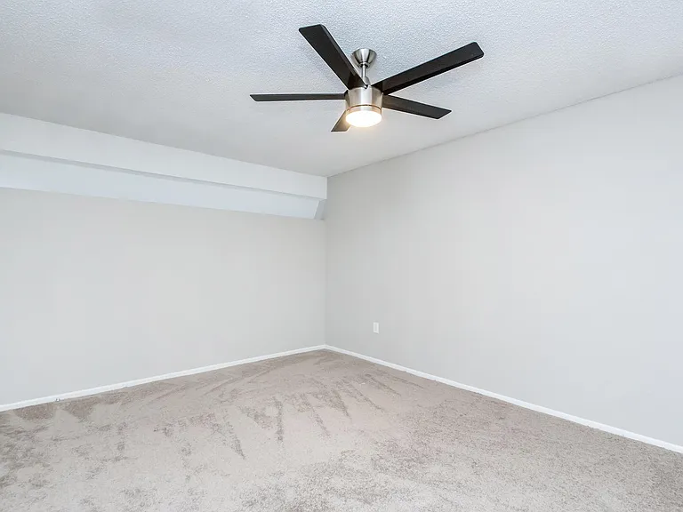 Wymore 360 Apartments — Photo 99