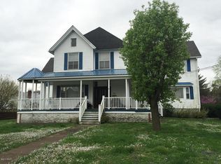 361 E Main St, Du Quoin, IL 62832