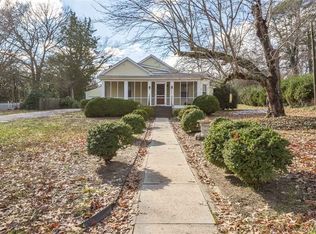 12240 Richmond St, Chester, VA 23831