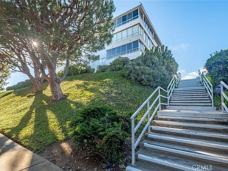 32614 Coastsite Dr #305E — Photo 47