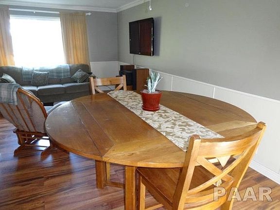 4th image of 976 Leanne Dr