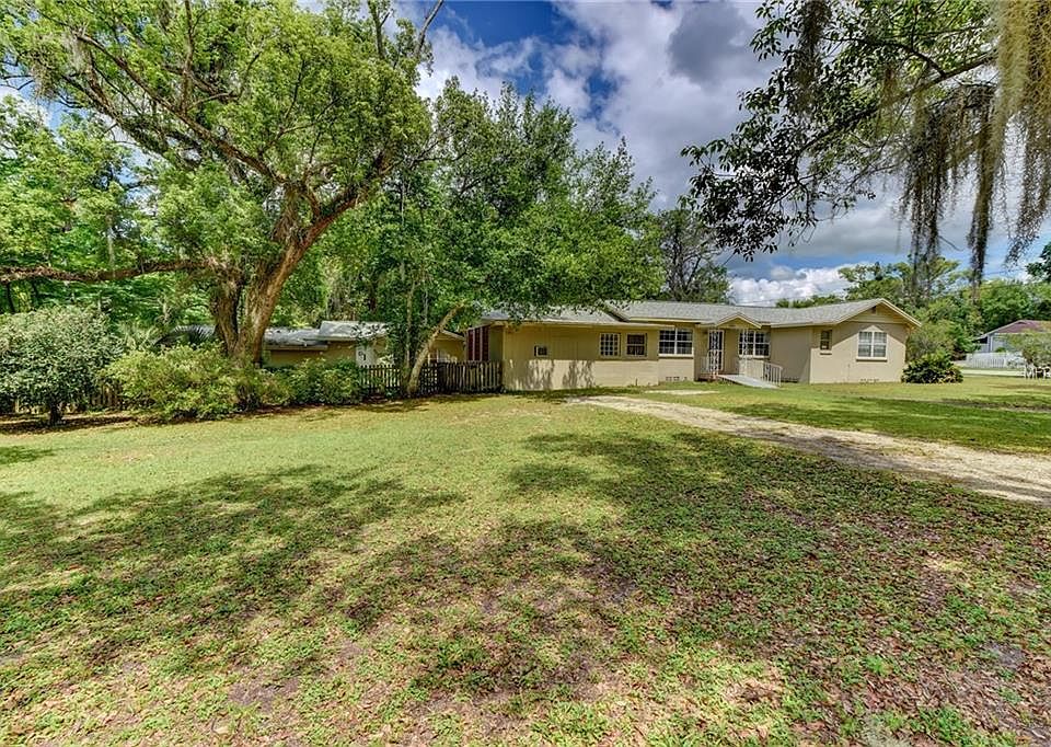1st image of 1001 Camphor Ln