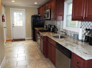 122 W 49th St, Bayonne, NJ 07002