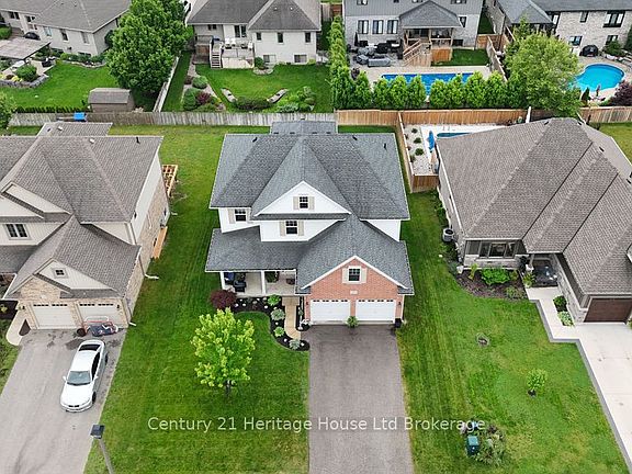 3rd image of 29 Brookside Ln