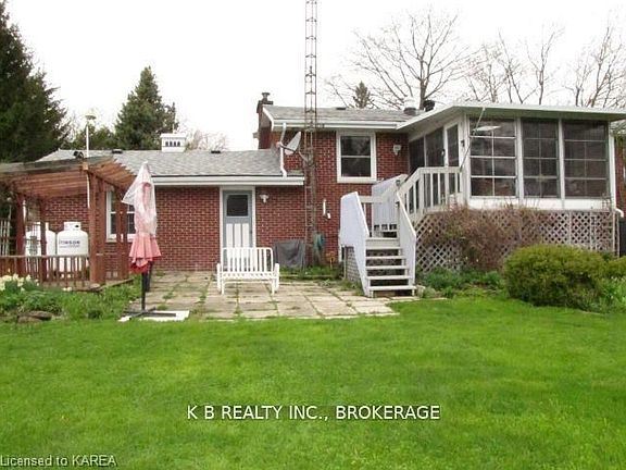2nd image of 103 Park Dr