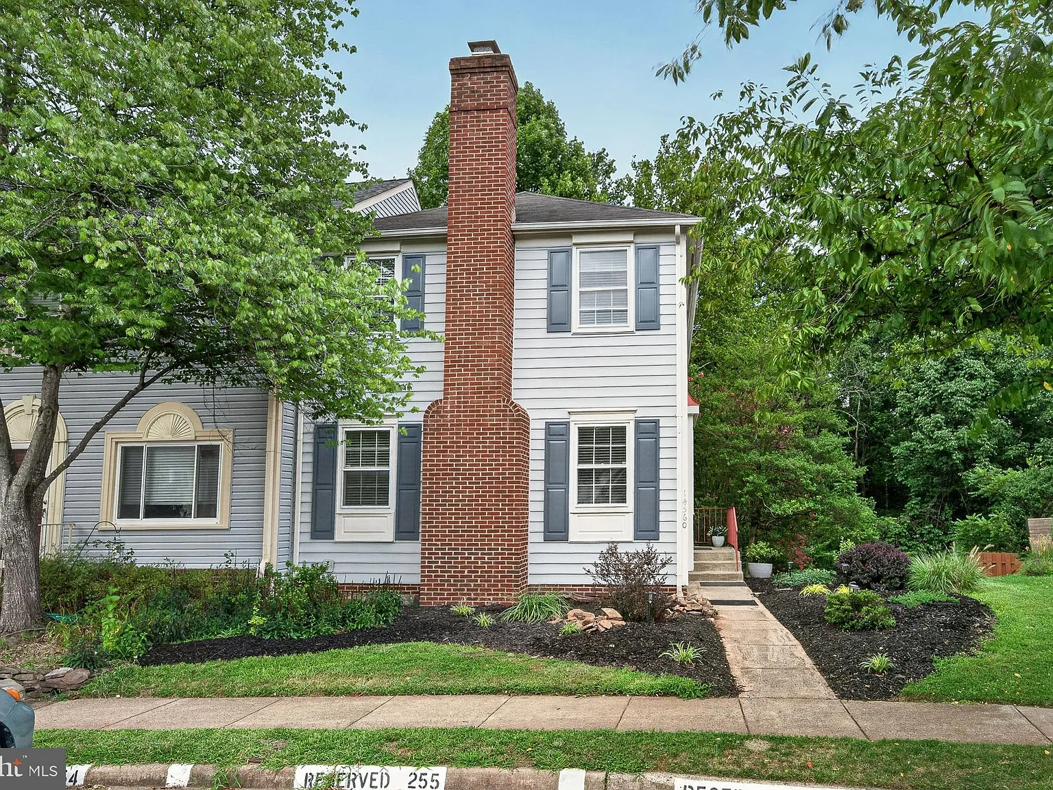4 bed, 3.5 bath, 2184 sqft, $3,100 — Photo 1