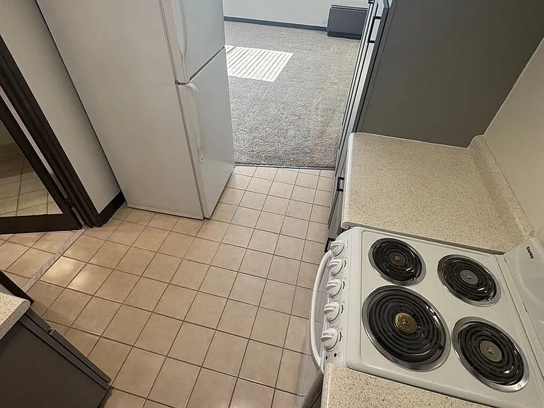 The McCoy at 8035 Apartments - Clive — Photo 41