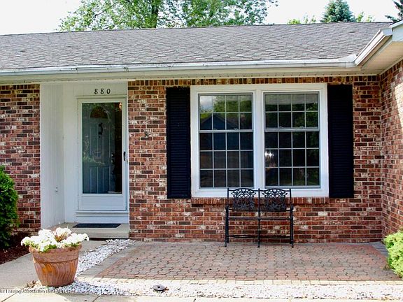 3rd image of 880 Moss Glen Cir