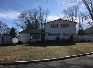 12 Jeanne Dr, Neptune, NJ 07753