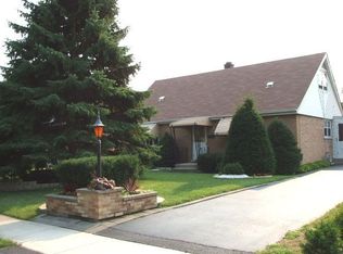 8408 Latrobe Ave, Burbank, IL