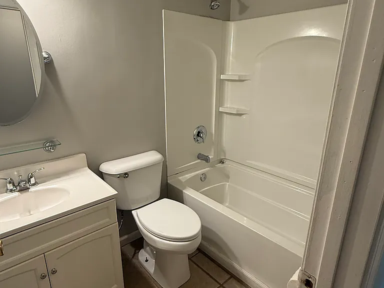 827 Cypress Dr — Photo 10