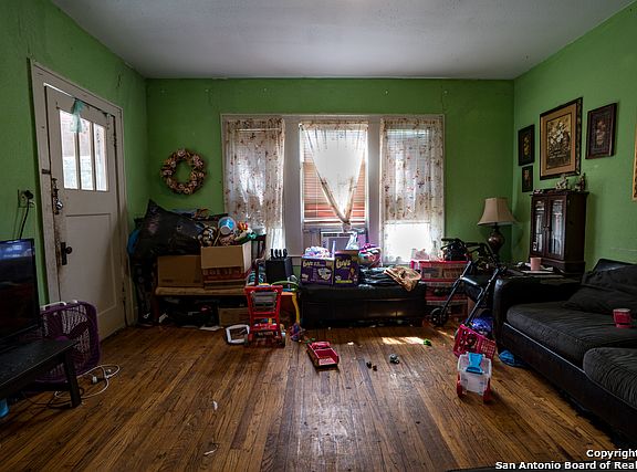3rd image of 135 Fair Ave