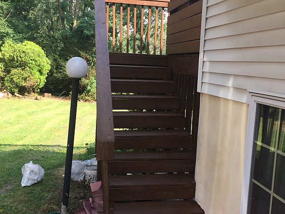 3rd image of 853 Beechwood Dr