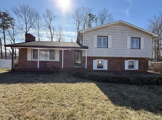 4924 Stonington Rd, Winston Salem, NC 27103