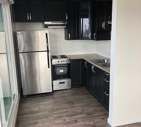 3rd image of 2404 C St