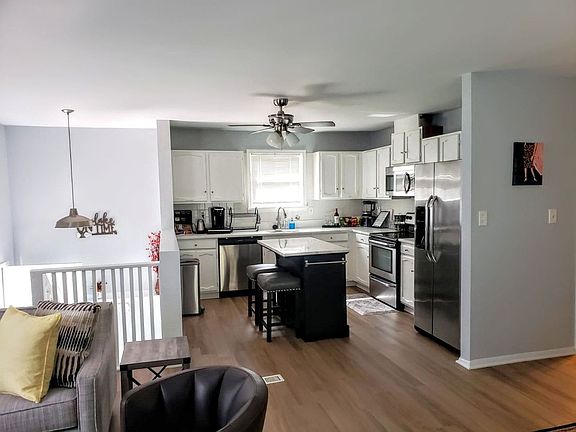 4th image of 202 Glen Rd