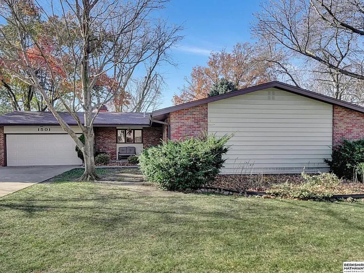 4 bed, 1845 sqft, $2,100 — Photo 3