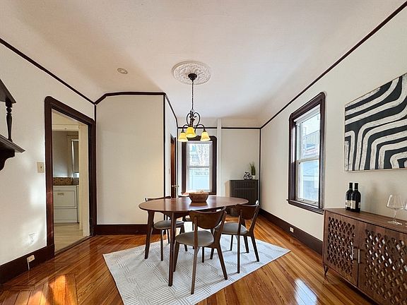 4th image of 68 Winslow Ave